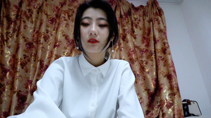 【校园女流氓】安诺白袜脚下羞辱贱奴POV