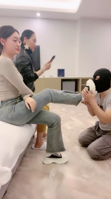 套路直播视频【上海赵丽颖】推荐-亲妈入圈玩奴才【续集】 bf24311