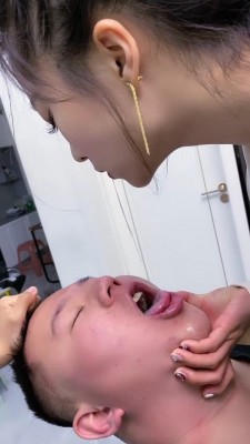 套路直播视频【麋鹿银儿】双S-重度耳光/喂口水/骑马转胯/丝袜脚深喉 bf25299