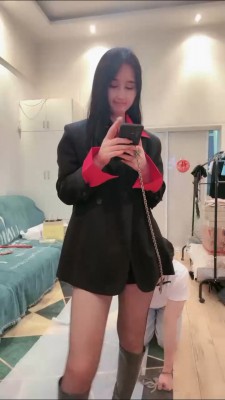 套路直播视频【思诺】连环耳光/裸足深喉/吐口水/磕头求饶【完整版】 bf26105