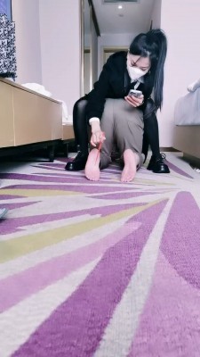 套路直播视频【Alice】原味棉袜丝袜捂死脚下奴/骑马转胯 bf26087