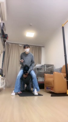 套路直播视频【暴力美学】面试圈养奴-骑马转胯-小白鞋提档-白棉袜塞嘴 bf26308