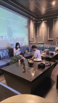 套路直播视频【暴躁小溪】姐妹花KTV虐待狗废物【双视角完整版】 bf26600