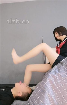 【航儿】学院风S-原味白丝裸足跪舔【下】
