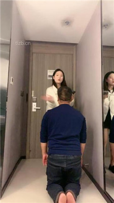 【小雅老师】强制吸香水/喝圣水/舔脏鞋底/踹狗头/耳光