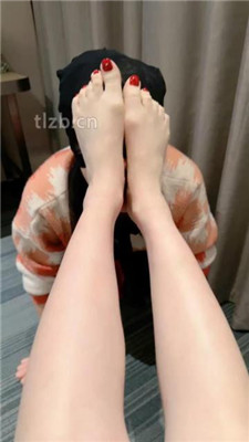 【思诺】臭脚丫捂脸/居高临下让狗舔脚