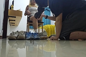【学生姐妹团】多双脏鞋-物化擦鞋器 JS240828-14