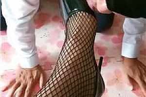 【蓝蜻蜓】仔细清理高跟网袜 JS240905-7