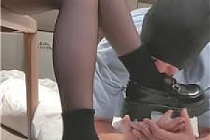 【七七】皮鞋黑棉袜丝袜虐/裸足蹂躏 JS240905-5