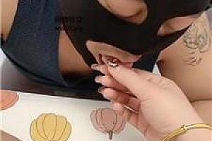 【李老师】近距离舔裸足/虐乳 JS241027-16