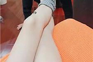 【女神mio】掐脖抽耳光/裸足蹂躏/玩狗舌 JS241118-26