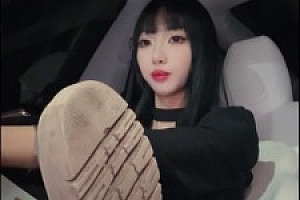 女神凉子超美第一视角诱惑羞辱合集 bf47518