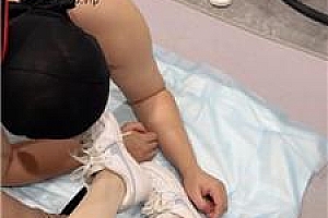 【萝莉糖糖】双S-舔小白鞋高跟/赏赐圣水/吃厕纸【双视角版】JS241204-34