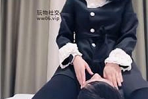【栀子女王】黑丝脚踩/坐脸窒息 bf47715