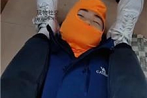 【奇了怪了】男友就是喜欢我跑步后的鞋袜，真下贱啊 JS241219-4