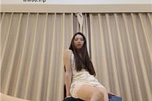 【七月大大】居高临下-大长腿碾压踩喂食 bf48581