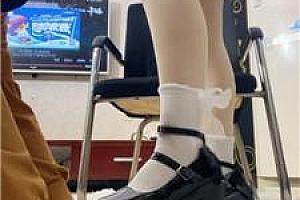 【小菀】可爱妹妹S-皮鞋白袜踩虐哥哥 JS250105-14