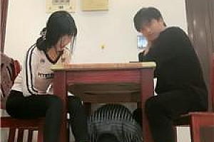 【思迁情侣】桌底视角-伺候情侣主 bf50271