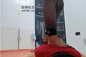 【李老师】黑丝御姐S踩踏 JS250207-24
