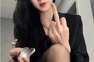 【千千】抽牌炸吊带红黑丝    250224-7