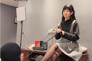 【素人挖掘机】可爱小主皮鞋黑丝虐绿奴 bf50477