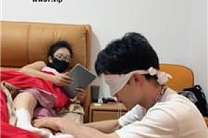 【南月女神】圈养家奴伺候起床 JS250306-29