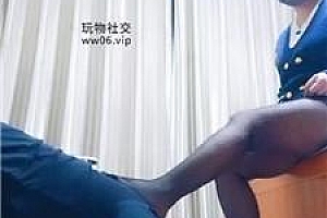 【小姨】黑丝脚踩/鞭打/坐脸窒息 JS250111-59