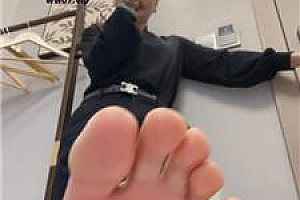 【狗哥】白领S-舔脏鞋-骑马转胯踩踏 bf51256