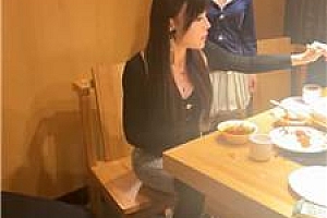 【伊晨】火锅店包厢多奴下跪伺候 bf51156