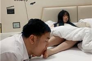 【婉纱】偷舔熟睡主人脚的下场【双视角版】 bf50984