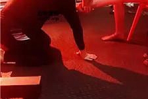 【九创女团】臭脚丫深喉专场【双视角版】 JS250318-18