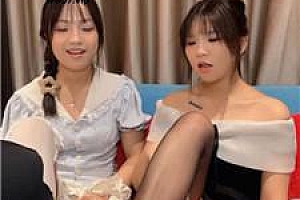 【cici】带着亲妹妹玩弄认主私奴 bf51642