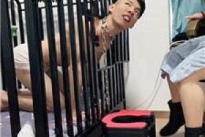 【南月女神】舔脏短靴-关狗笼-拴狗链 JS250326-43
