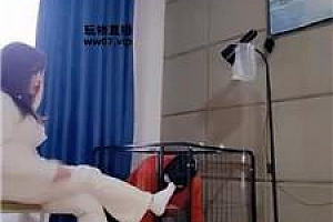 【魔鬼天使】囚禁狗笼-重度鞭打 JS250414-9