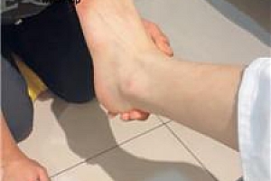 【咪咪】磕头求舔主人玉足 bf52526