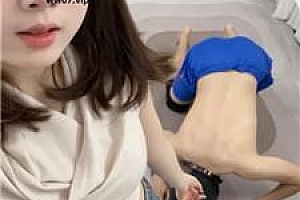 【小猫是S】啃吃臭脚丫-白丝诱惑 bf52408