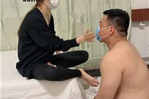 【水冰月】精神小妹酸臭脚丫蹂躏虐 JS250426-19