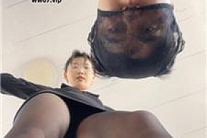 【鹿S】黑丝美腿胯下羞辱 bf53070