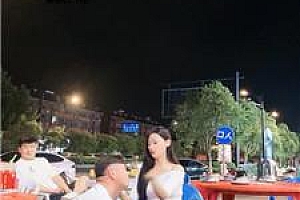 【孟禾】深夜大排档挑逗贱奴 bf53641