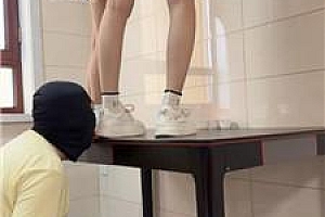 【深情】素人学生主-脏鞋臭脚丫踩踏喂食 bf54078