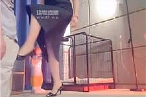 【魔鬼天使】丝袜脚窒息-虐乳骑马踩踏 bf53916