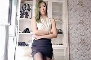 【依依】跪舔洗头小妹的黑丝高跟 bf53884