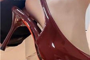 【佳佳】做空姐的脚下奴 bf54938
