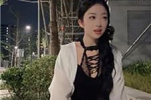 【冰月】户外公开处刑跟踪狂 bf56135