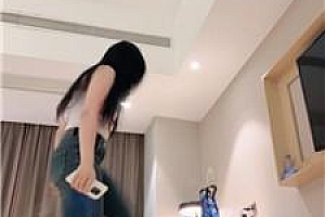【妮蔻】数据线鞭打-长靴全体重跳踩 bf55946