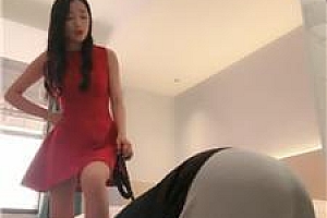 【半眠公主】赏赐洗脚奶-骑马踩踏 JS250724-33