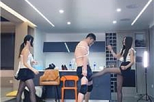 【麋鹿银儿】双S-暴力高跟踢裆/踩踏脚耳光/油丝深喉 bf55187