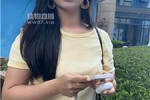 【素人挖掘机】开发路人妹妹车内调 JS250703-3