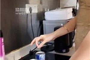 【佳佳】强制羞辱外卖小哥 bf55021