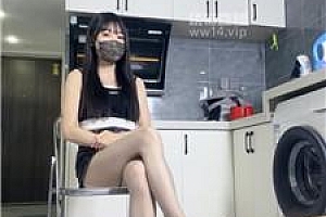 【素人挖掘机】品尝主子灰丝袜-脏鞋底 JS250908-26